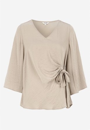 Cellbes of Sweden - Bluse med bindebånd i beige til damer i størrelse 62/64