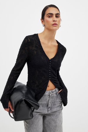 NA-KD Patterned Buttoned Top - Langærmede t-shirts - Sort - XS