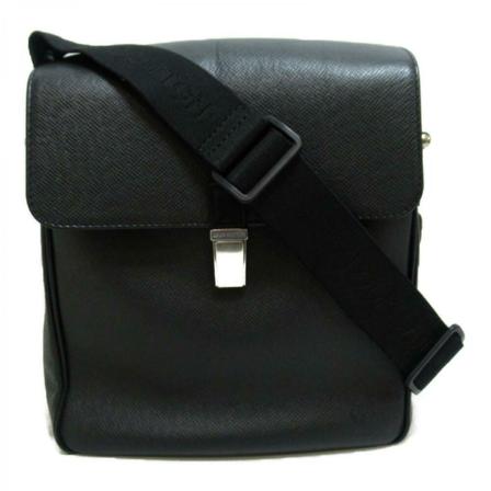 Louis Vuitton Vintage Pre-owned Louis Vuitton Taiga Yaranga svart, Dam Vintage Väskor, Dam, Storlek: ONE SIZE