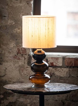 Augusta mini bordlampe H45 - m/seda beige skjerm