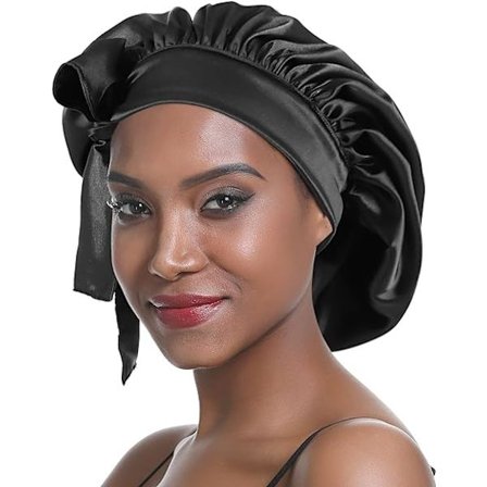 Silkkimyssy mustille naisille, satiinivuorattu leveä tupla-elastinen silkkimyssy mustille naisille, joilla on pitkät kiharat hiukset