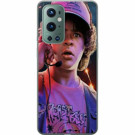 Oneplus 9 Pro Genomskinligt Skal Stranger Things - Dustin Hend