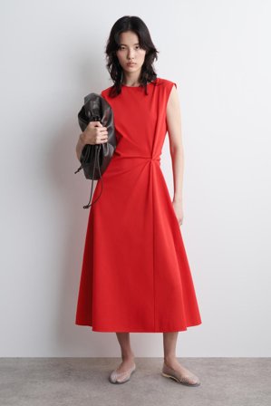 COS Frauen Midikleid Mit Twist Detail in Rot