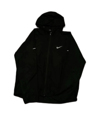 Svart Nike vindjacka