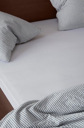 Jotex - Stretchlaken i Jerseystoff Hvit - GILLA - Kjøp Dra-på-laken hos Jotex