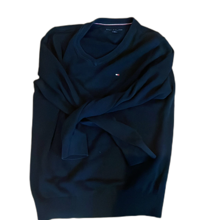 Svart v-ringad tröja från Tommy Hilfiger