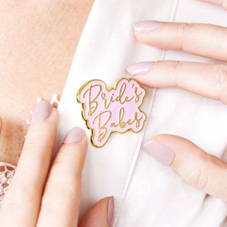Bride's Babes Brosch