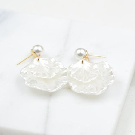 Mother Of Pearl Double Carve Shell Leaf Dangle Hook Örhängen Vit