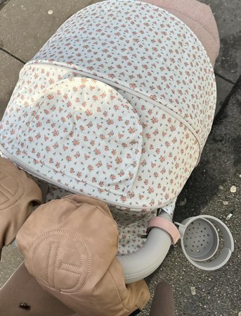 Elodie Details Stroller Accessories - Mondo Cup Holder Moonshell - Cream - ONE SIZE