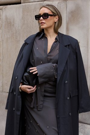 Michaela Delér x NA-KD Chemise à strass - Sets De Fête Pour Le Nouvel An - Gris - EU 44