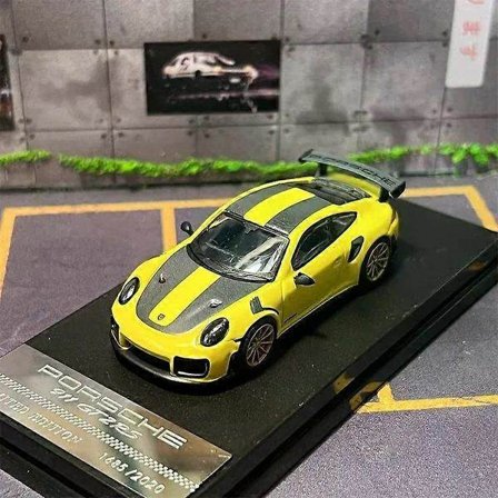 Støbt 1/64 Skala 911 Porsche GT2 RS Klassisk Sportsvogn Simulation Delikatesse Legeringsbilmodel Statisk Samlerobjekt Souvenirgave