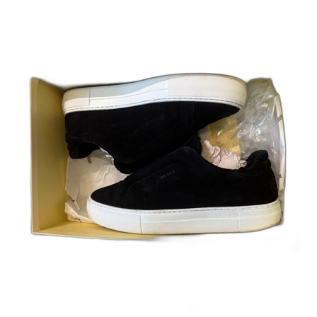 Svarta sneakers från Axel Arigato