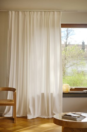 Jotex - Fløyelsgardin 1-lengde Ekstra Bred Hvit - SAVANNAH - Kjøp Fløyelsgardiner hos Jotex