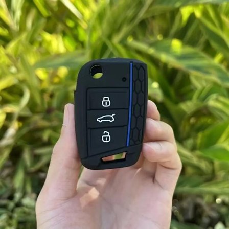 3-knapps silikon bilnyckelfodral för Volkswagen VW Polo Golf 7 MK7 för Skoda Octavia Combi SEAT Leon Ibiza CUPTRA nyckelring