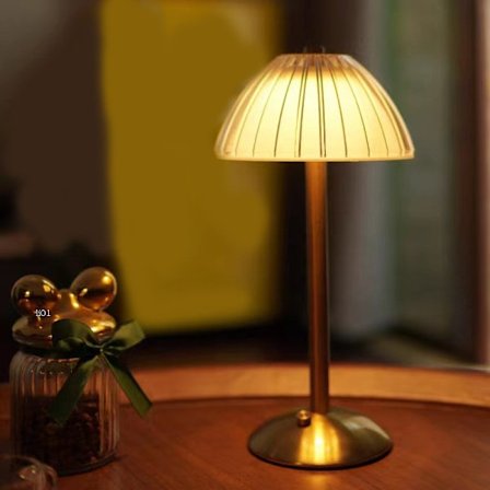 Yöpöytävalaisin ladattava pöytävalaisin luova yöpöydän tunnelmavalaisin