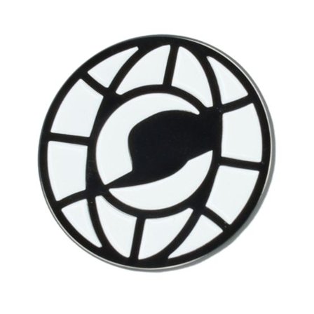 Cap Pins - Svart Tillbehör - Fitted World White/Black Metal Pin @ Hatstore