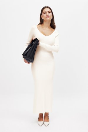 Laura Jade Stone x NA-KD Gestricktes Midi-Kleid - Schulterfreie Kleider - OffWeiß - XX-Large