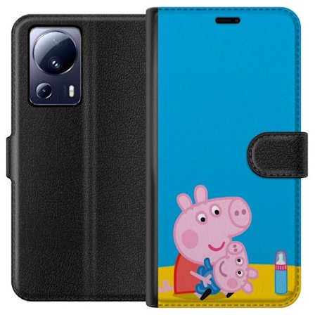 Yhteensopiva Lompakkokotelo Xiaomi 13 Lite Peppa Pig haltijan teema kruunulla ja taikasauvalla vaaleanpunaisella taustalla, söpö lasten kuvitus Greta