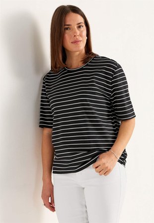 Cellbes of Sweden - T-shirt i kraftig jersey i stribet / sort / beige til damer i størrelse 62/64