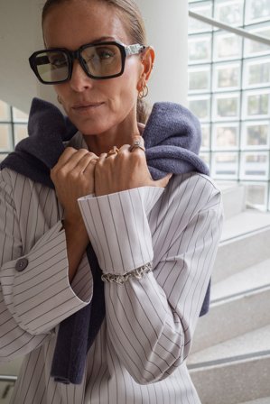 Janka Polliani x NA-KD Armband mit Wirbel-Detail - Schmuck - Silber - One Size