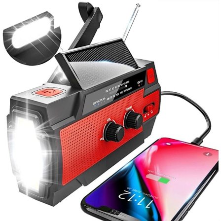 Kampikäyttöinen hätäradio, jossa AM/FM ja sisäänrakennettu 4000 mAh