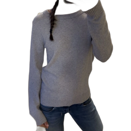 Ljusgrå stickad tröja