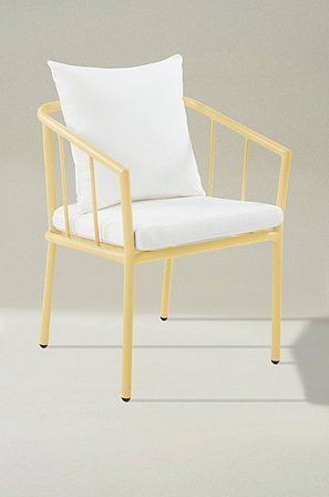 Jotex - Udendørs Stol Smørgul - MENTON - Køb Havestole & haveskamler hos Jotex