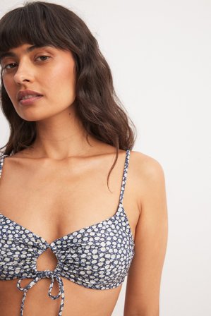 NA-KD Haut de bikini à cordon coulissant sur le devant - Bikinis - Floral - XS