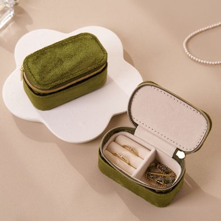 Litet smyckeskrin för resor, Mini litet plysch sammet smyckeskrin för kvinnor och flickor, Smyckeshållare i fickformat för ringar örhängen och små I