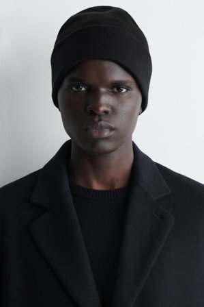COS Homme Bonnet En Laine Double Face in Noir