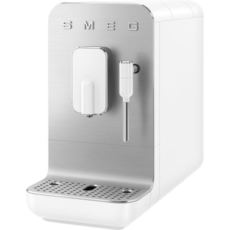 Smeg BCC02WHMEU Espressomaskin med melkeskummer' - 'Hvit