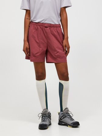 Peak Performance - Outdoor Cargo Shorts Women