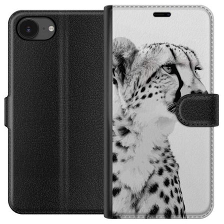 Apple iPhone 16e Tegnebogsetui Sleek sort-hvidt close-up af en gepard med rolig blik og elegante markeringer, der fremhæver dens kraftfulde og ædle