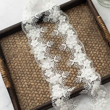 Kamskjell Blomster Perler Brodert HVIT