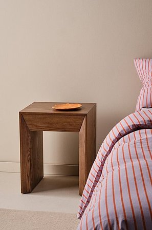 Jotex - Sängbord MDF Valnöt SUNNEMO - Köp Sängbord hos Jotex