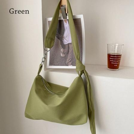 Olkalaukut Crossbody Laukut VIHREÄ green