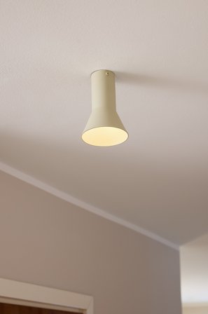 Jotex - EVAN taklampe ø 10 cm Beige farge - Kjøp Taklamper hos Jotex