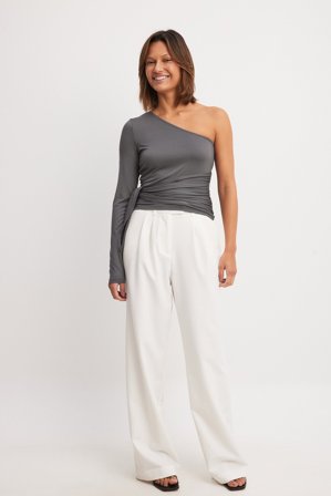 NA-KD Soft Line Tie Top - Enaxlade toppar - Grå - M