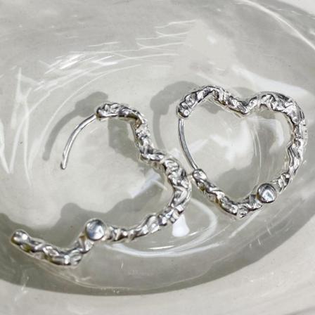 Ovaalin muotoiset S925 hopeakorvakorut, muodikkaat korut Ac5203 heart stud