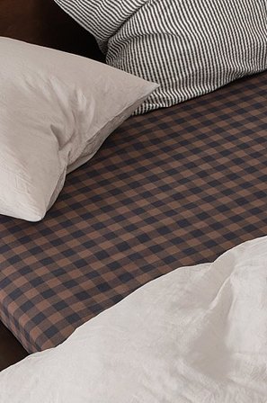 Jotex - Dra-på-lakan Ekologisk Klarblå/vit LAUREN - Köp Dra-på-lakan hos Jotex