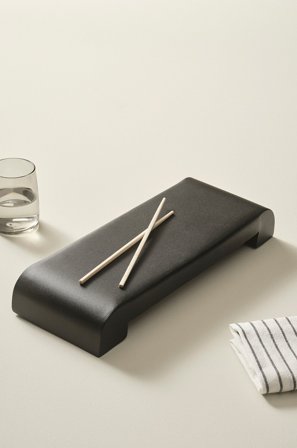 Jotex - Serveringsfat 43x15 Cm Svart - SASHA - Kjøp Brett & serveringsfat hos Jotex