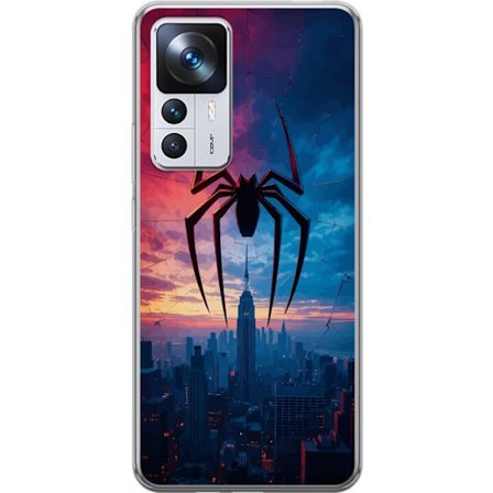 Kompatibelt Mobildeksel til Xiaomi Xiaomi 12T Stilisert edderkopp over bysilhuett i dramatisk solnedgang, grafisk fantasyillustrasjon med sterke farge