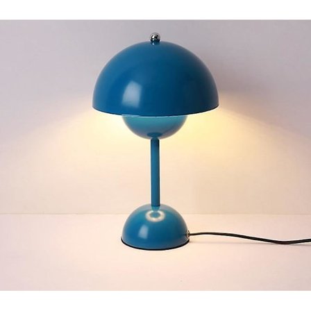 Modernit LED-pöytälamput