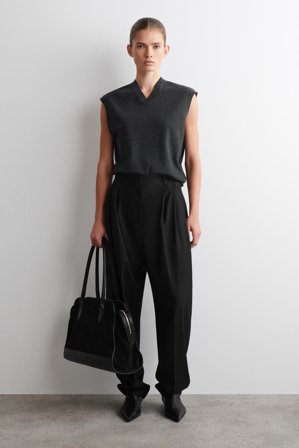 COS Women's Gilet In Lana Merino Con Scollo A V in Grigio