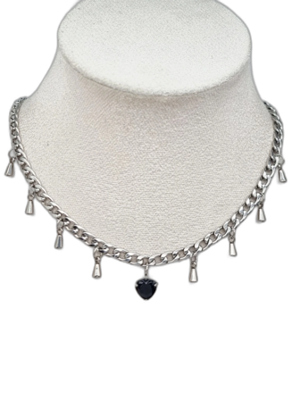 Handgjort halsband med Zirconia-hjärta