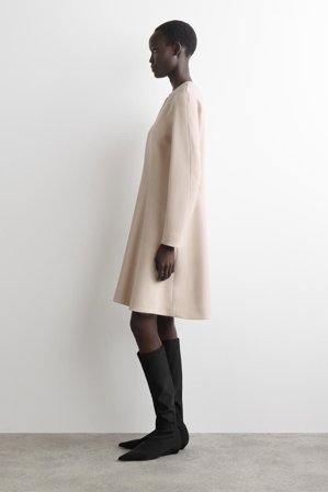 COS Sukienka Mini Z Dekoltem W Kształcie Litery V in Beżowy