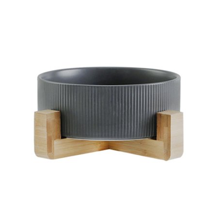 Keramiska hundskålar med träställ, hundvattenskålar och mat