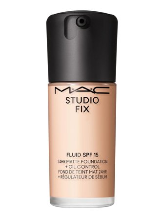 Studio Fix Fluid SPF 15 24HR Matte Foundation + Oil Control