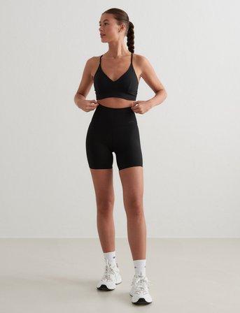 aim ́n Sense Midi Biker Shorts - Black - S