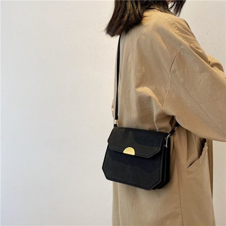 Naisten olkalaukku, pieni neliölaukku